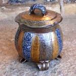 Handmade stoneware pot with lid by Puketai Pottery